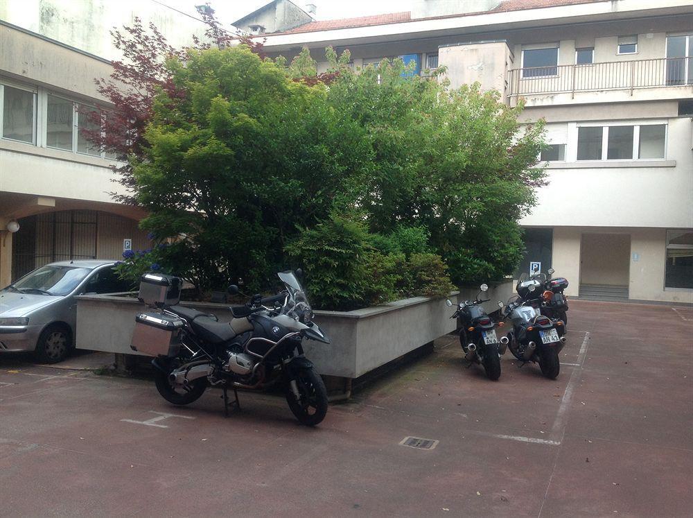 Augustus Hotel Biella Zewnętrze zdjęcie