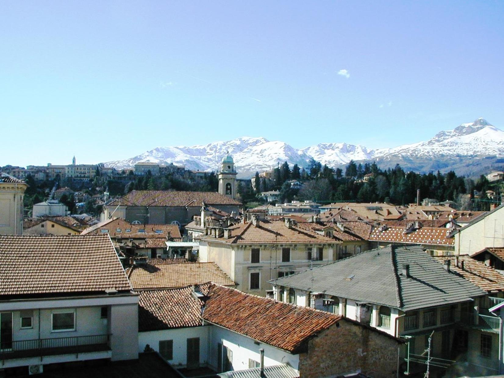Augustus Hotel Biella Zewnętrze zdjęcie