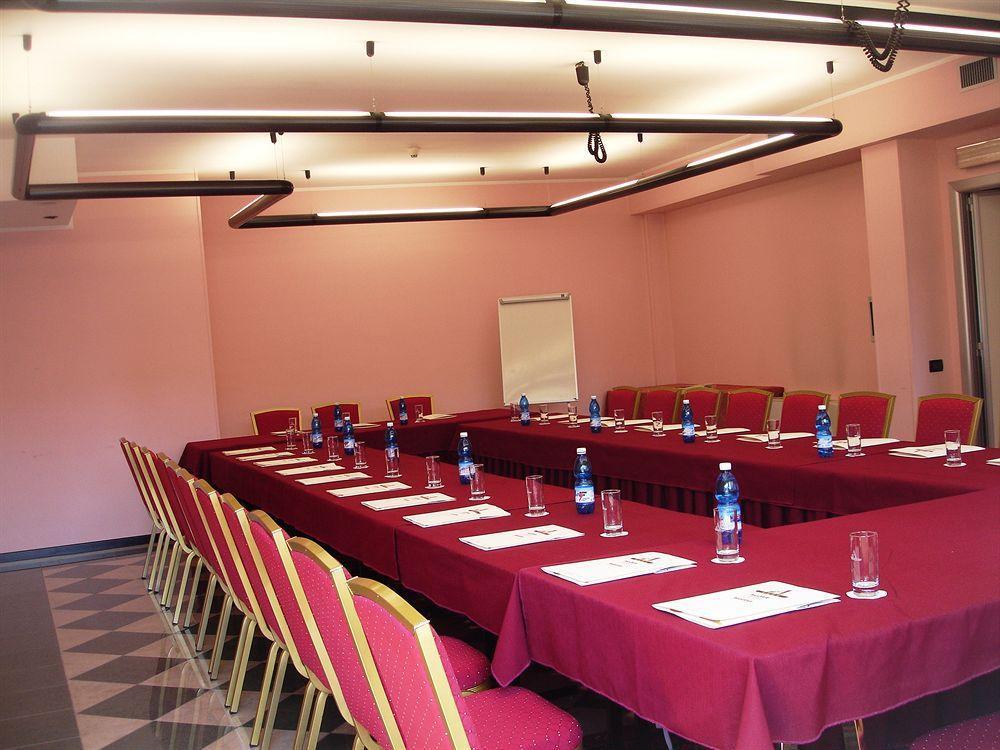 Augustus Hotel Biella Zewnętrze zdjęcie