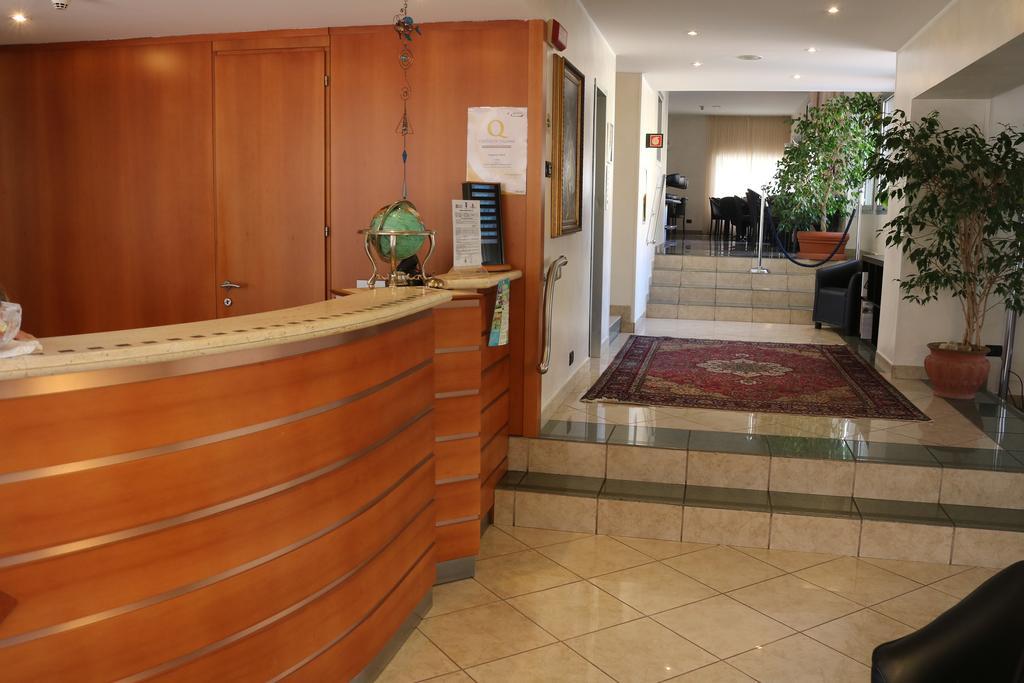 Augustus Hotel Biella Zewnętrze zdjęcie