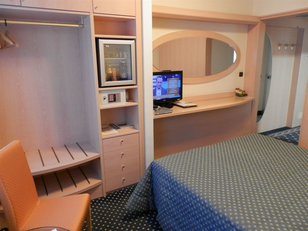 Augustus Hotel Biella Zewnętrze zdjęcie