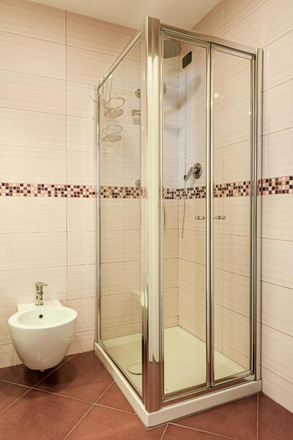 Augustus Hotel Biella Zewnętrze zdjęcie