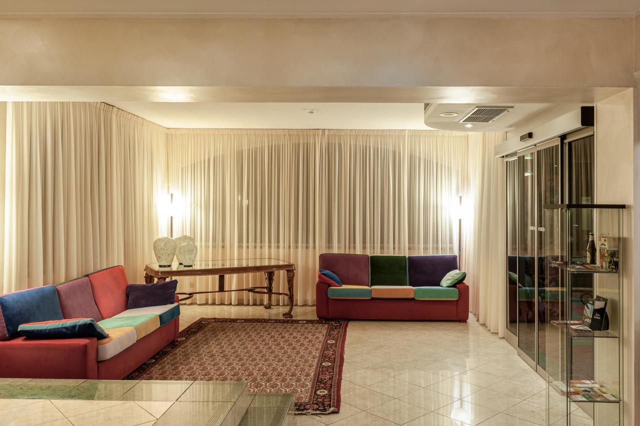 Augustus Hotel Biella Zewnętrze zdjęcie